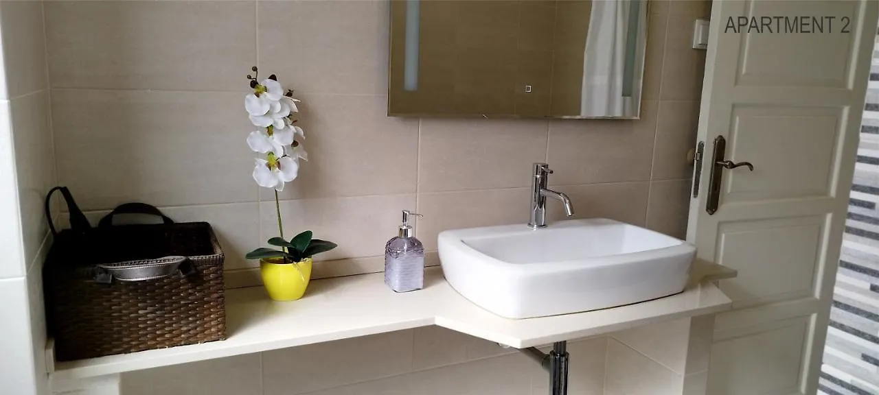 Charming Family Apartment Лиссабон